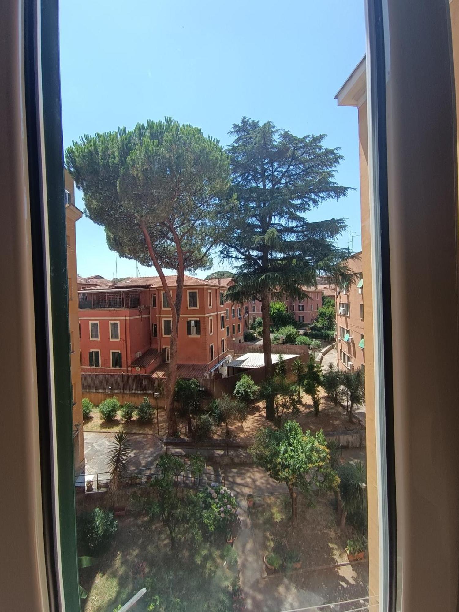 Casa Vacanze Garbatella Rome Extérieur photo